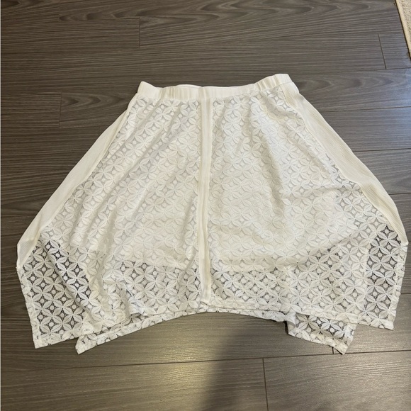 MAURICES WHITE LACE SKIRT - Picture 2 of 5